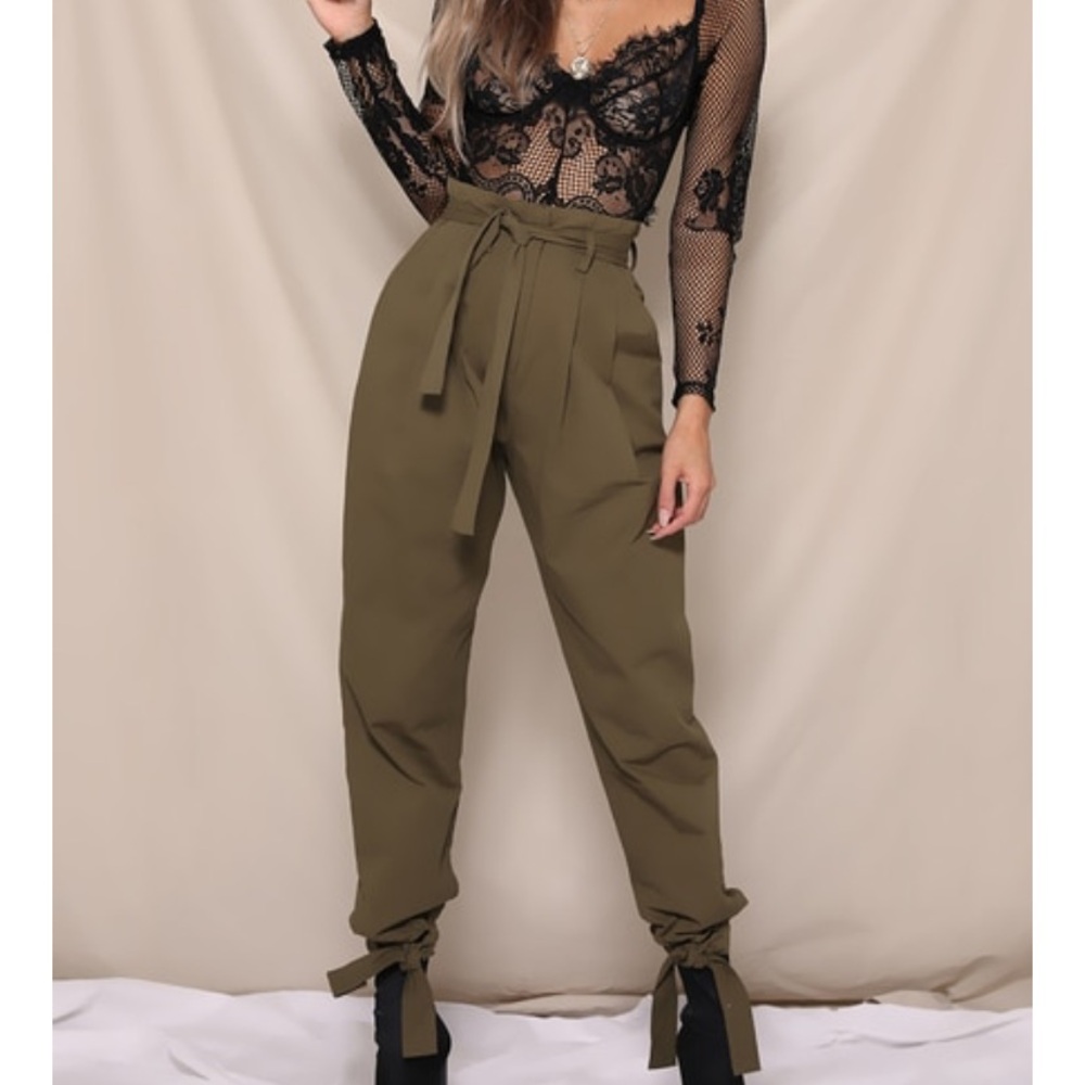 Women’s “Work It” Cargo Pants SIZE XS